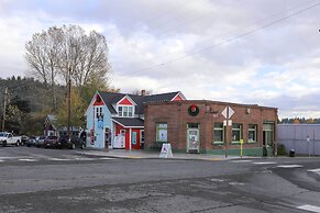 Luxury Suncadia Resort Retreat w/ Private Hot Tub!