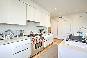 Chic Coronado Retreat w/ Patio & 4 Cruiser Bikes!