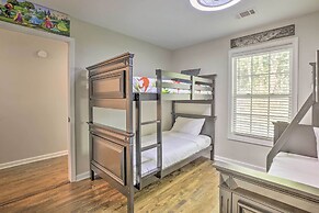 Lovely Atlanta Home < 3 Mi to State Farm Arena!