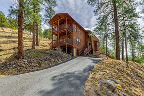 Family-friendly Ruidoso Cabin - Ski, Hike & Fish!