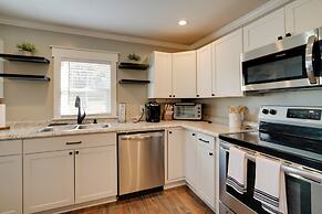Cozy Blackstone Getaway < 2 Mi to Downtown!