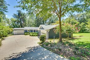 Spacious Lake Hartwell Home w/ Private Boat Dock!