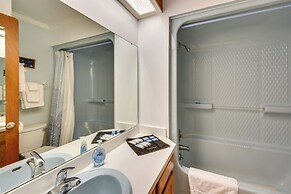 Spacious Lake Hartwell Home w/ Private Boat Dock!