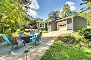 Spacious Lake Hartwell Home w/ Private Boat Dock!