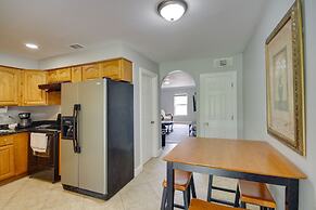 Gulfport Condo w/ Private Balcony - Walk to Beach!