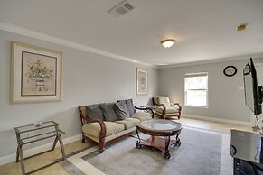 Gulfport Condo w/ Private Balcony - Walk to Beach!