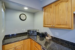 Gulfport Condo w/ Private Balcony - Walk to Beach!