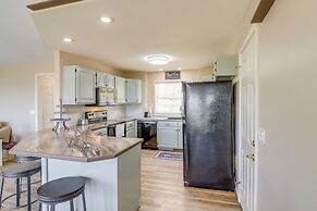 Charming Edgemont Home w/ Deck & Lake Views!