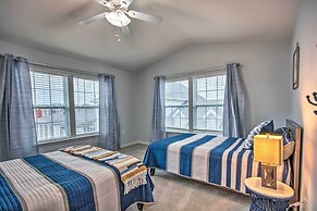 1 Block to Boat Ramp: Monkey Island Home