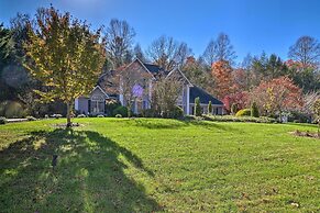 Million-dollar Estate by Downtown Franklin!