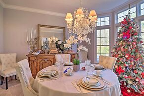 Million-dollar Estate by Downtown Franklin!