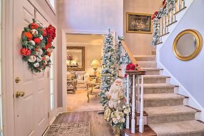 Million-dollar Estate by Downtown Franklin!