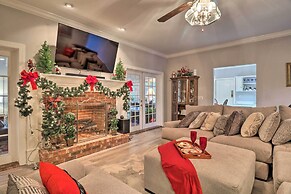 Million-dollar Estate by Downtown Franklin!