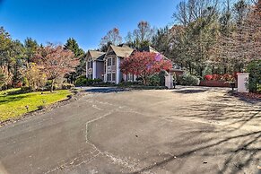 Million-dollar Estate by Downtown Franklin!