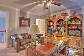 Million-dollar Estate by Downtown Franklin!