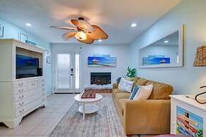 Cozy Myrtle Beach Getaway: 1 Block to Ocean!