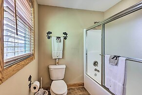 Secluded Cove & Fire Pit: Lake Wedowee Getaway