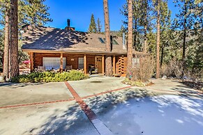 Pine Mountain Club Log Home w/ Deck + Grill!