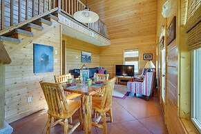 Lakefront Vacation Rental w/ Patio & Grill!