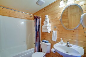 Lakefront Vacation Rental w/ Patio & Grill!