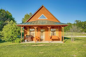 Lakefront Vacation Rental w/ Patio & Grill!