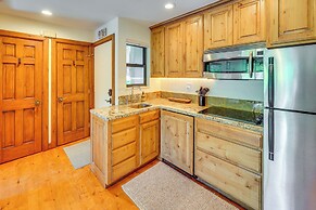 All-season Sun Valley Retreat w/ Deck & Grill