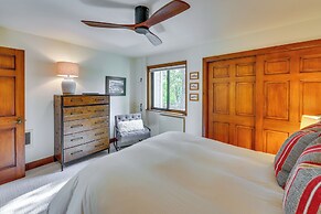 All-season Sun Valley Retreat w/ Deck & Grill