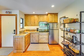 All-season Sun Valley Retreat w/ Deck & Grill