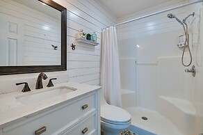 8 Mi to Boardwalk: Myrtle Beach Condo Near Golfing