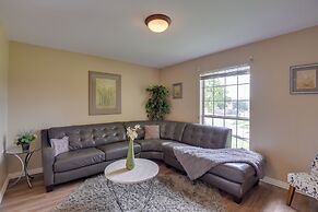 16 Mi to Dtwn Dallas: Spacious Home w/ Yard!