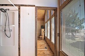 Rustic Cabin 20 Mins to Capitol Reef Nat'l Park!