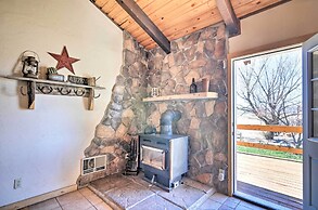 Rustic Cabin 20 Mins to Capitol Reef Nat'l Park!