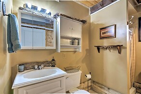 Rustic Cabin 20 Mins to Capitol Reef Nat'l Park!