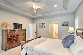 Klamath Falls Home w/ Resort Amenities!