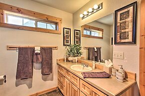 Klamath Falls Cabin Retreat w/ Deck & Grill!