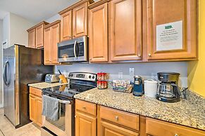 5 Mi to Disney: Paradise Palms Retreat w/ Lanai