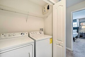 5 Mi to Disney: Paradise Palms Retreat w/ Lanai