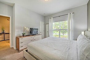 5 Mi to Disney: Paradise Palms Retreat w/ Lanai