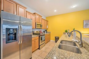 5 Mi to Disney: Paradise Palms Retreat w/ Lanai