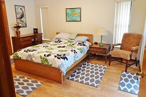 Pristine Spring Hill House w/ Private Pool & Lanai