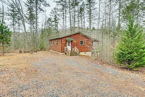 Deck & Fire Pit: Smoky Mountain Cabin Hideaway!
