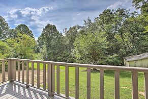 Peaceful Gainesboro Retreat w/ Deck & Yard!