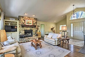 Resort-style Harbor Springs Home Near Ski Resort!