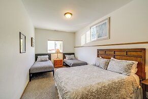 Modern Retreat w/ Hot Tub - Steps to Lake Chelan!