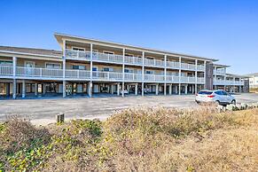 Oak Island Beachfront Condo w/ Community Pool