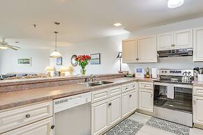Oak Island Beachfront Condo w/ Community Pool