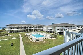 Oak Island Beachfront Condo w/ Community Pool