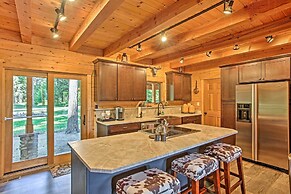 Luxury Lodge: Hot Tub, Snowmobiling & ATV Access!