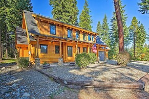 Luxury Lodge: Hot Tub, Snowmobiling & ATV Access!