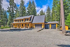 Luxury Lodge: Hot Tub, Snowmobiling & ATV Access!